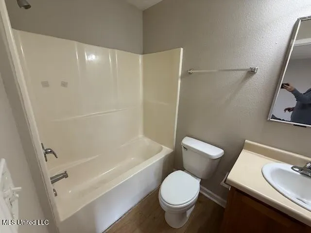 $1,200 | 5422 Quail Creek Circle, D'Iberville, MS 39540