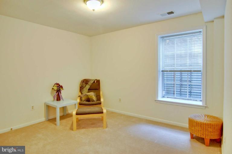1505 Deer Point Way Reston, VA 20194 - Photo 18 of 19 Bedroom 4