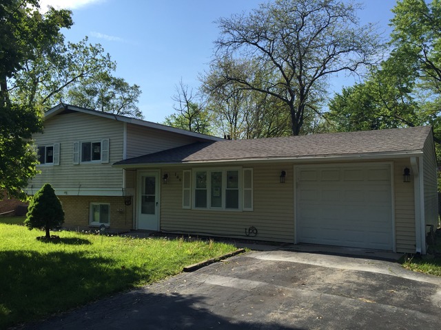 189 Kingston Road Bolingbrook, IL 60440 - Photo 1 of 15