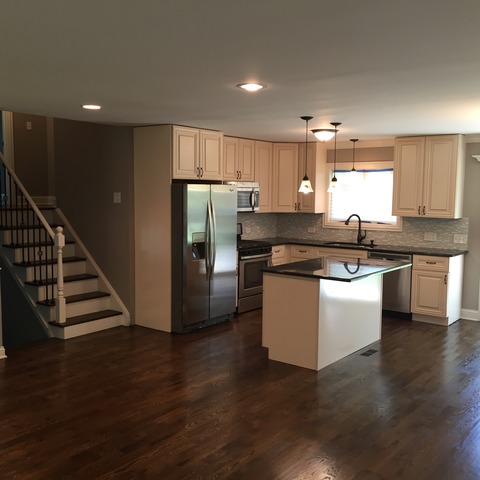 189 Kingston Road Bolingbrook, IL 60440 - Photo 3 of 15