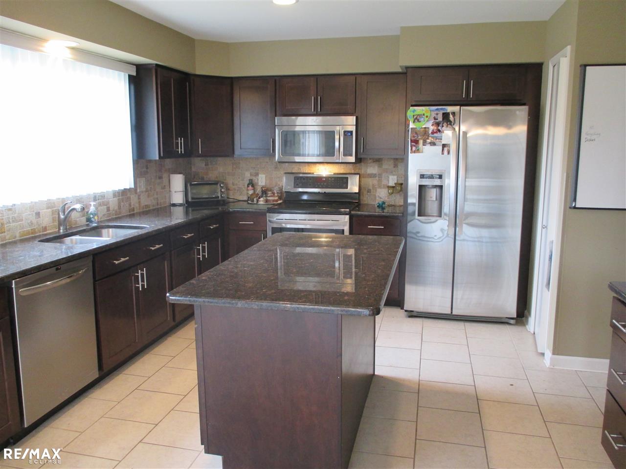 623 Snowmass Drive Rochester Hills, MI 48309 - Photo 10 of 36