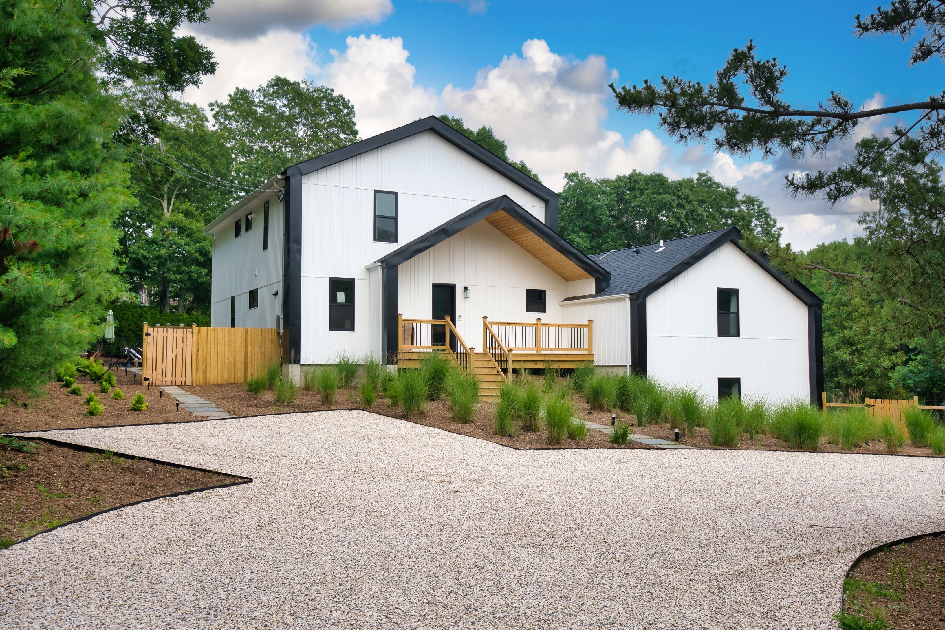 40 Bridies Path Southampton, NY 11968 - Photo 6 of 21