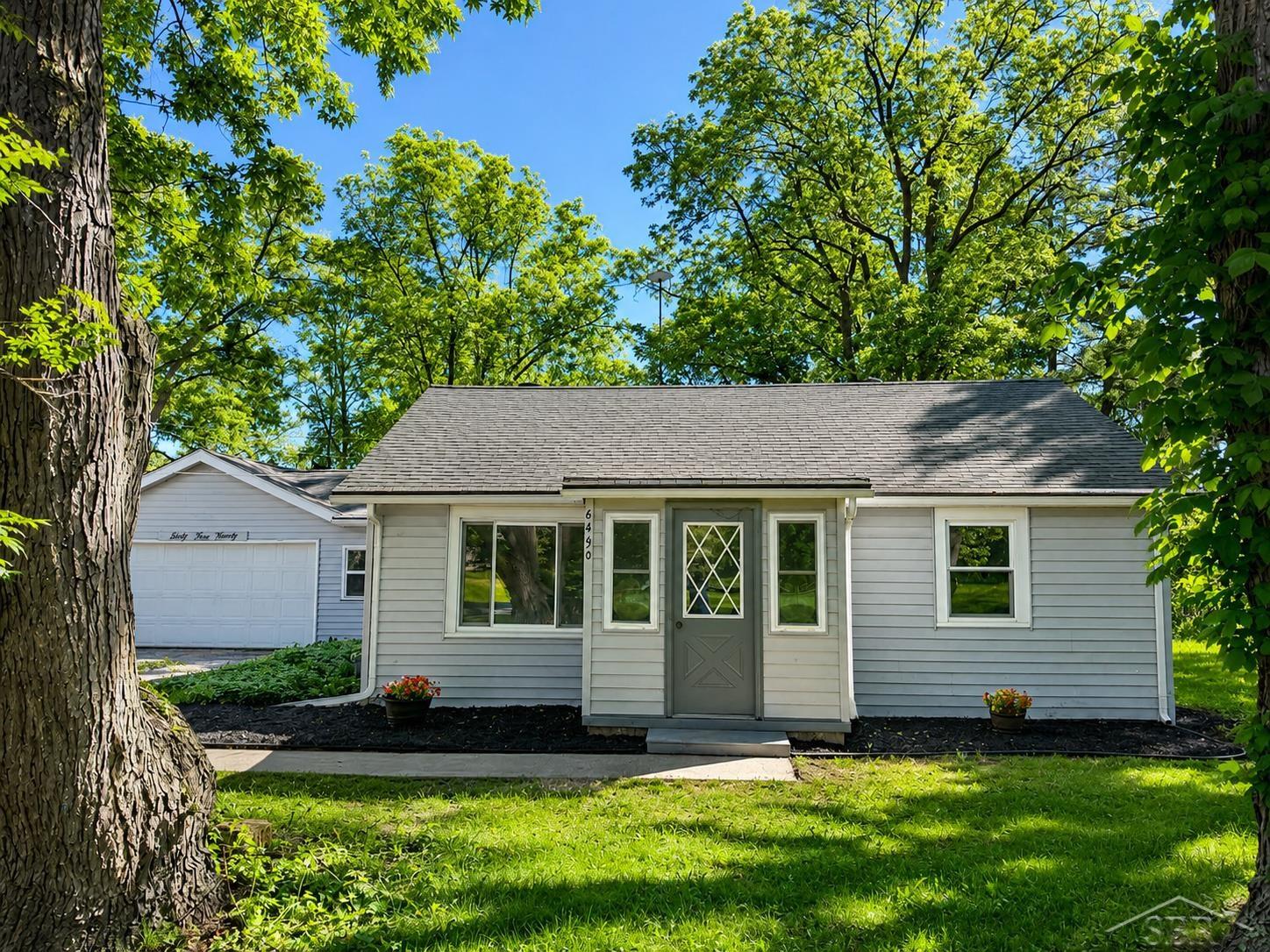 6490 Stroebel Road Saginaw, MI 48609 - Photo 1 of 25