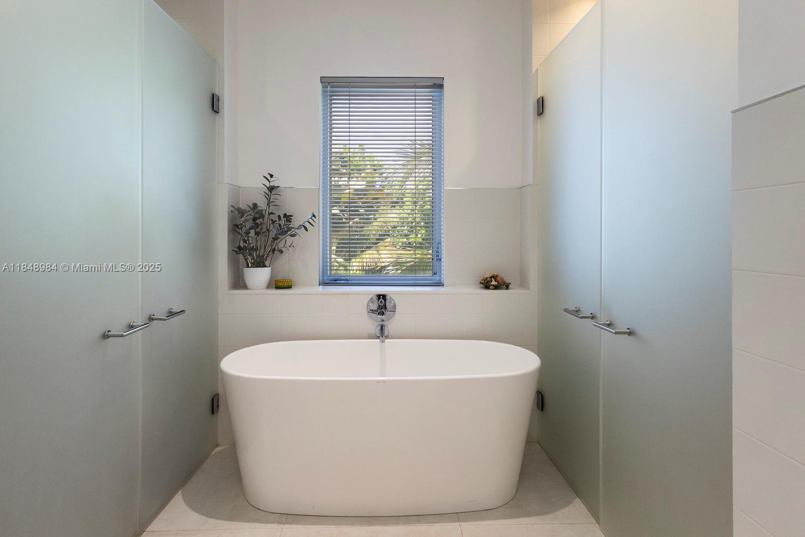 3175 Washington Street Miami, FL 33133 - Photo 36 of 42