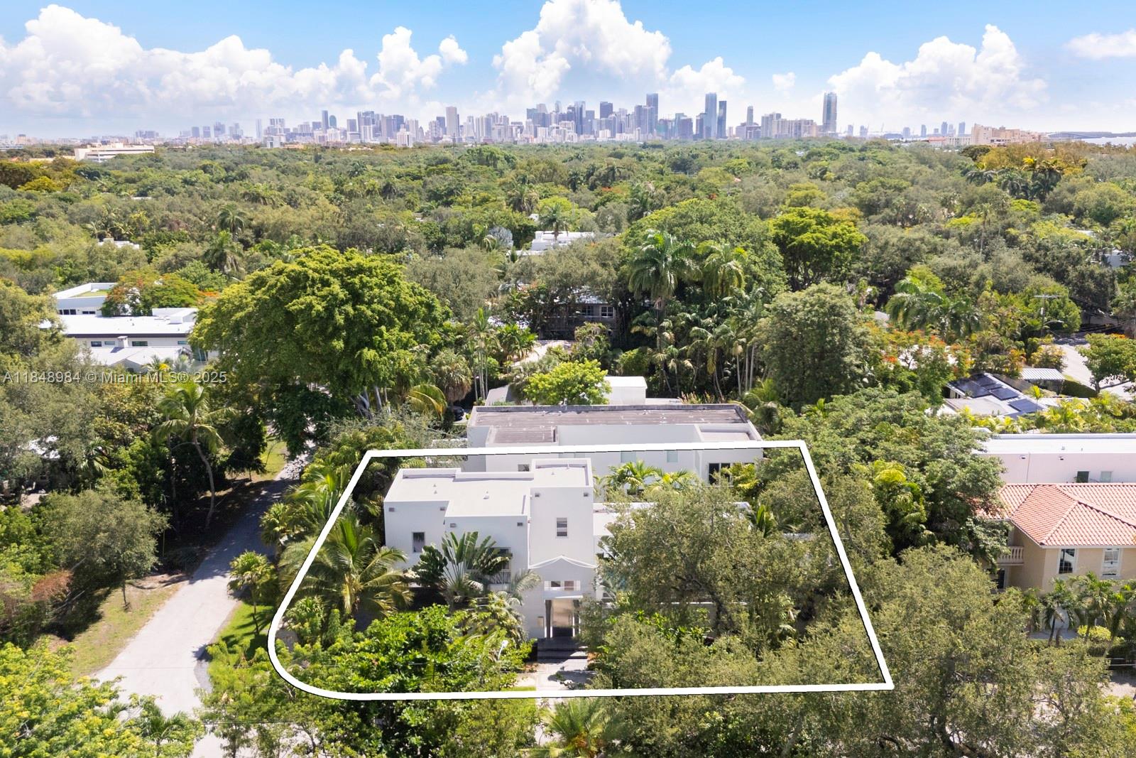 3175 Washington Street Miami, FL 33133 - Photo 39 of 42