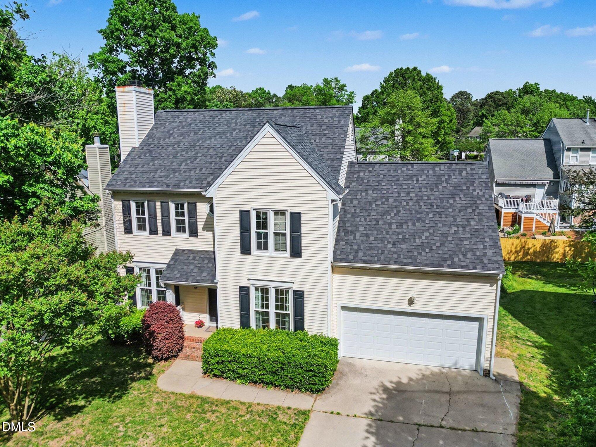 208 Arlington Ridge Cary, NC 27513 - Photo 1 of 37 208 Arlington Ridge - Parkway Community!