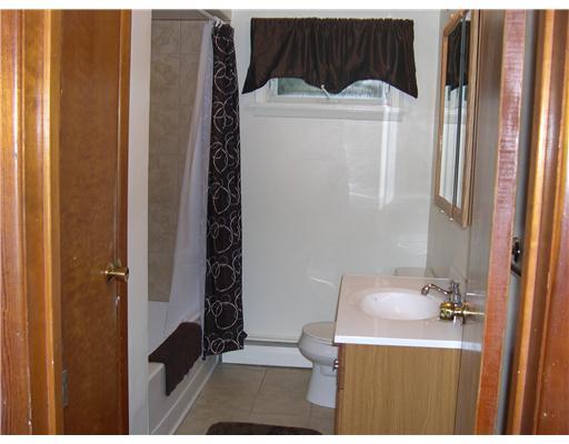111 Truman Road Blairsville, PA 15717 - Photo 9 of 9 Full Bath. Ceramic tile