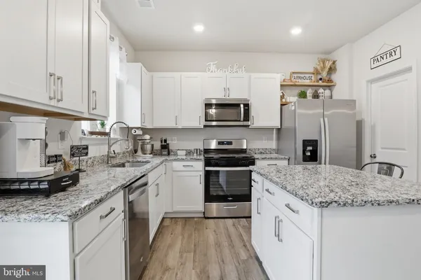 $369,900 | 4301 Brent Drive, Spring Grove, PA 17362