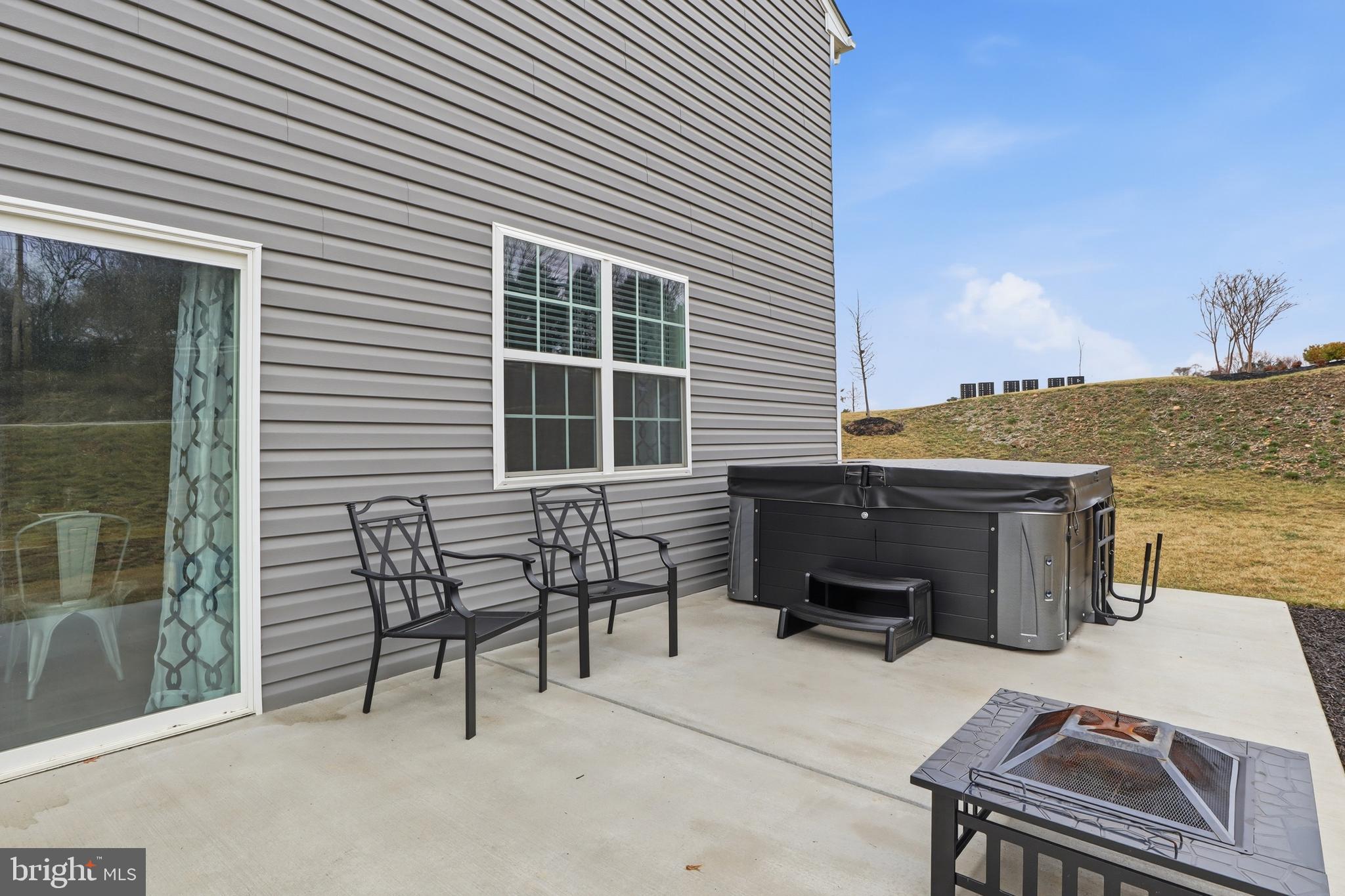 4301 Brent Drive Spring Grove, PA 17362 - Photo 38 of 49 a backyard of a house with outdoor seating