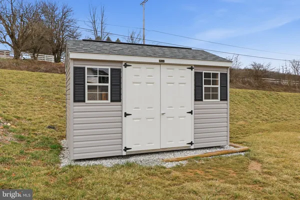 $369,900 | 4301 Brent Drive, Spring Grove, PA 17362