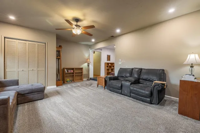 a view of a walk in closet