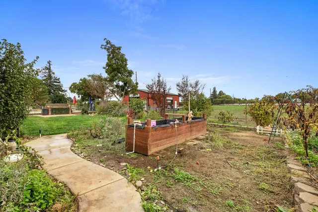 $985,000 | 6803 Cox Road, Linden, CA 95236
