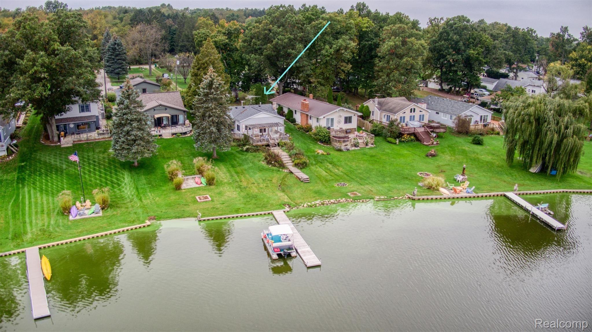 5902 Bullard Road Fenton, MI 48430 - Photo 3 of 36 DJI_0830_1.jpg