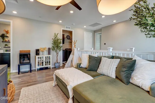 $4,300 | 27027 Evening Sky Place, Valencia, CA 91381