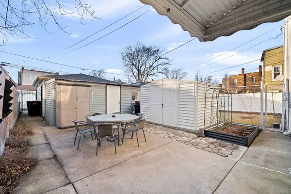 $785,000 | 3036 North Kedzie Avenue, Chicago, IL 60618