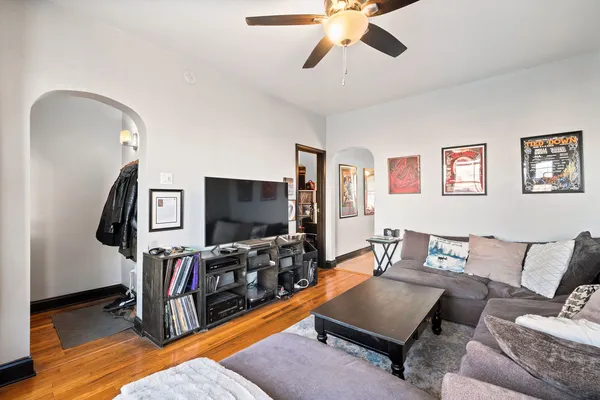 $785,000 | 3036 North Kedzie Avenue, Chicago, IL 60618