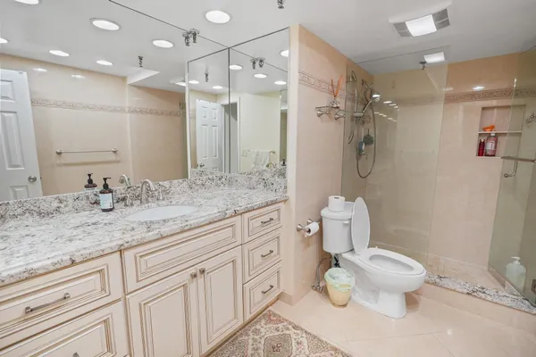 $6,500 | 859 Jeffery Street, Unit 506, Boca Raton, FL 33487