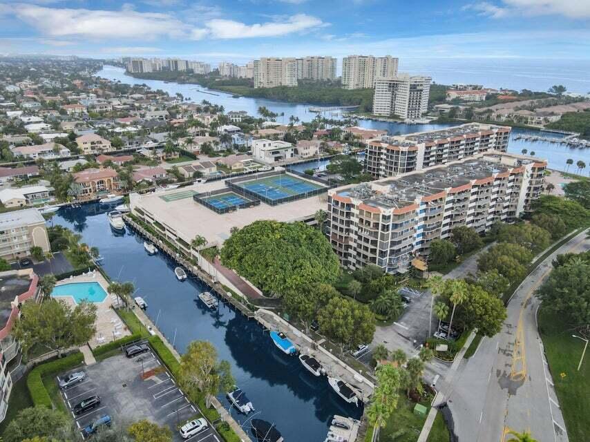 859 Jeffery Street, Unit 506 Boca Raton, FL 33487 - Photo 46 of 80 an aerial view of city