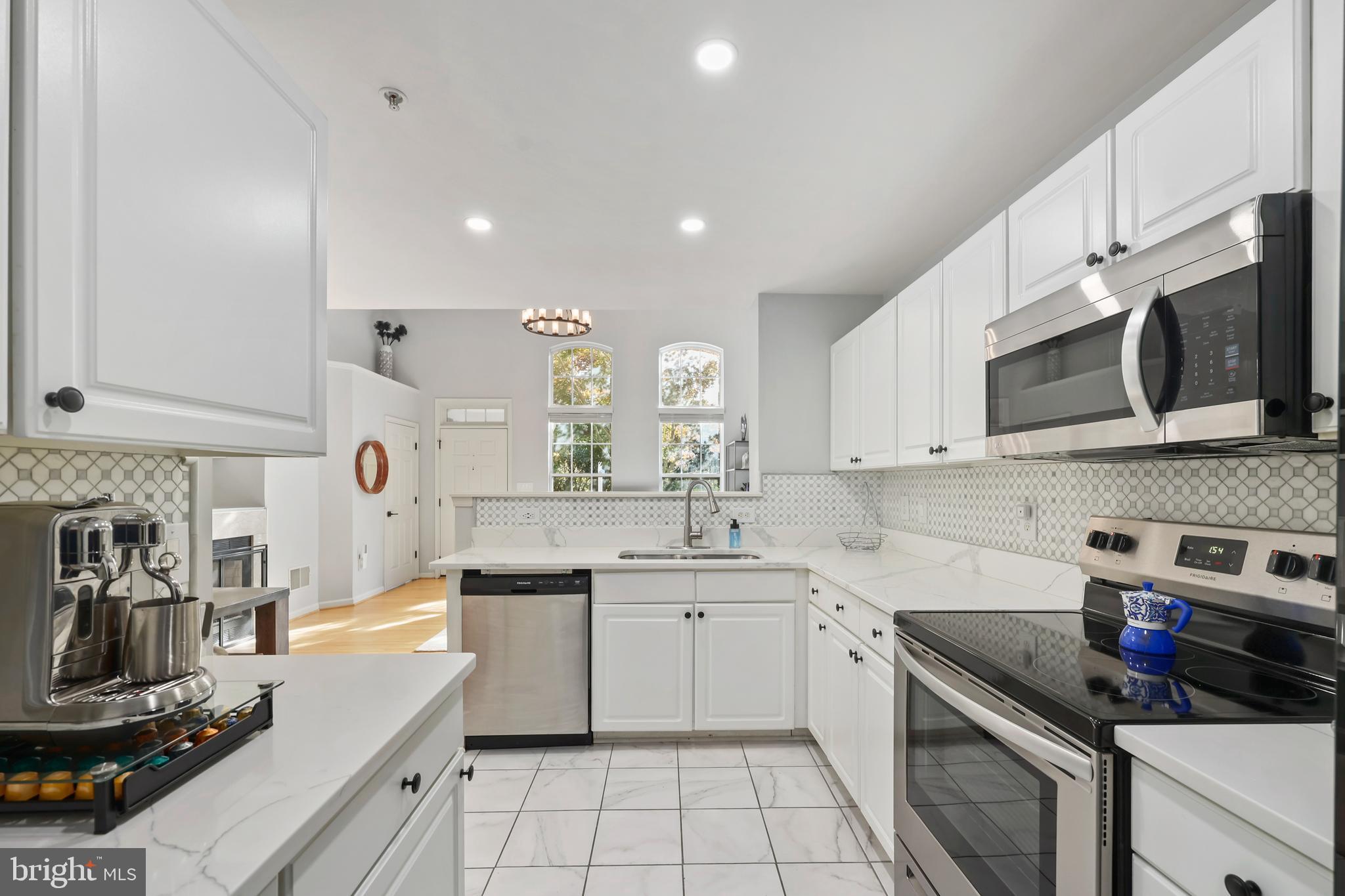 12093 Trumbull Way, Unit 12A Reston, VA 20190 - Photo 8 of 33 Gallery Image 8
