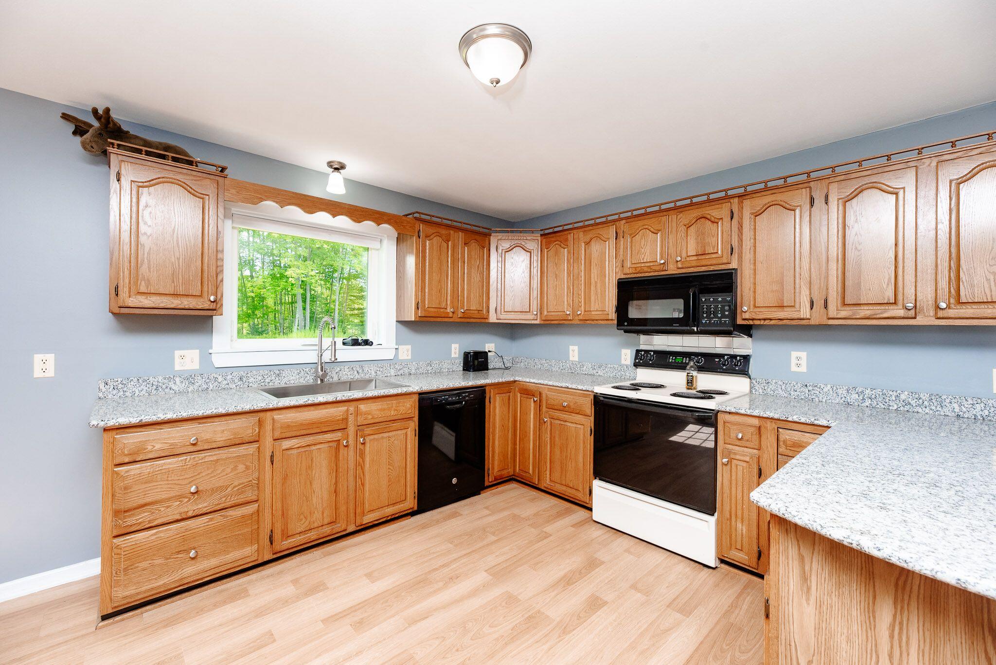 272 Knowlton Corner Road Farmington, ME 04938 - Photo 7 of 55 Magical Moments Photography-24_result