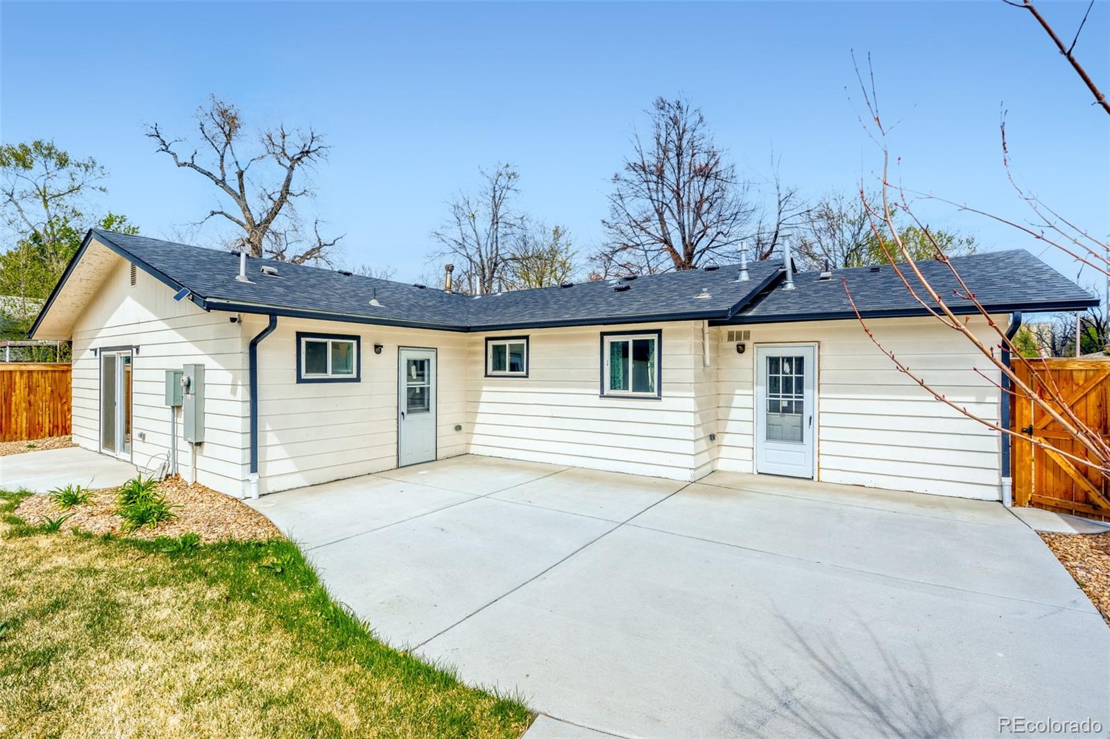 321 West Mulberry Street Fort Collins, CO 80521 - Photo 28 of 32 a view of a house with a patio
