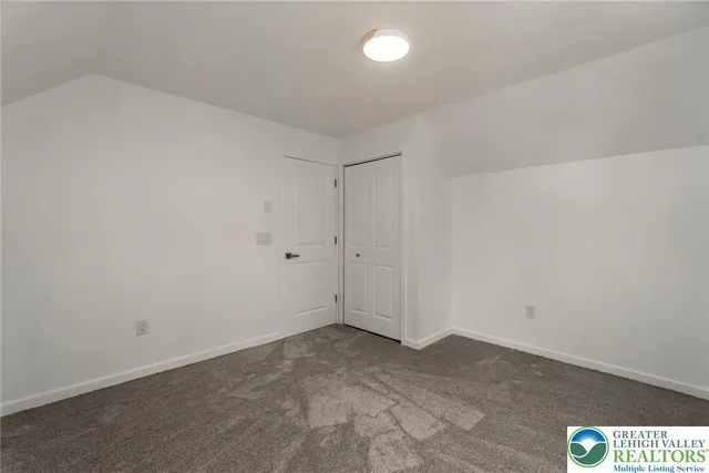 $419,900 | 2641 Yellowstone Drive, Blakeslee, PA 18610