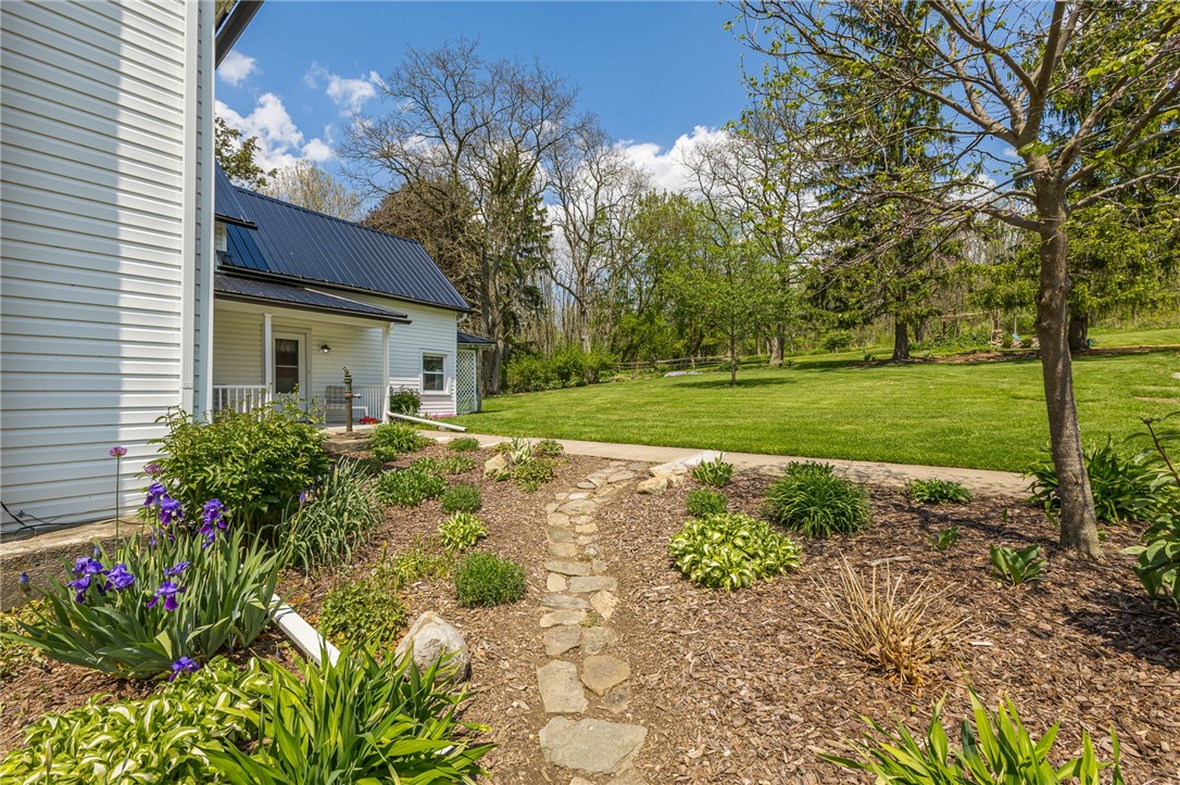 5660 Nott Road Canandaigua, NY 14424 - Photo 3 of 47