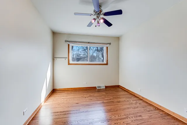 $420,000 | 154 South Ellyn Avenue, Glen Ellyn, IL 60137