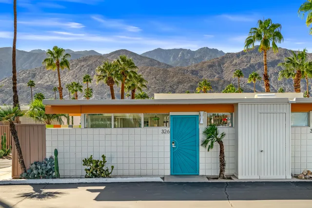$439,000 | 1111 East Palm Canyon Drive, Unit 326, Palm Springs, CA 92264
