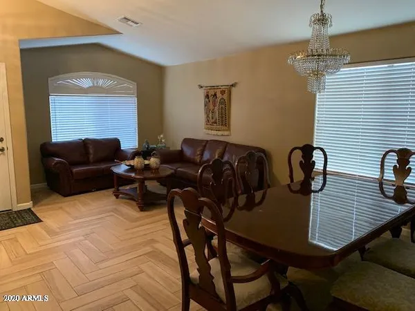 $2,600 | 3901 West Kings Avenue, Phoenix, AZ 85053