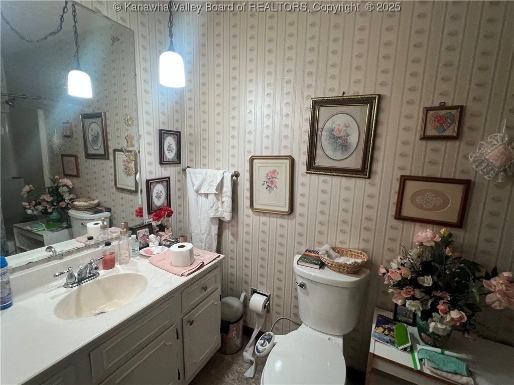 103 Fernwood Road St. Albans, WV 25177 - Photo 10 of 19 Main Bathroom