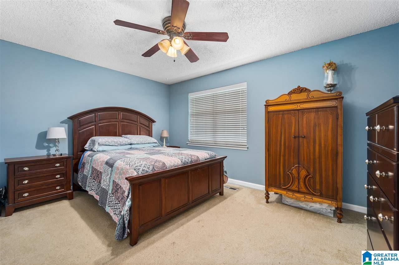 1533 Applegate Lane Alabaster, AL 35007 - Photo 18 of 32