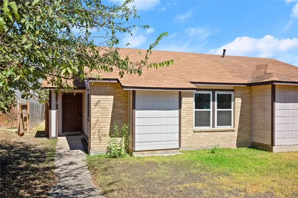$1,575 | 1134 Orchard Park Circle, Pflugerville, TX 78660