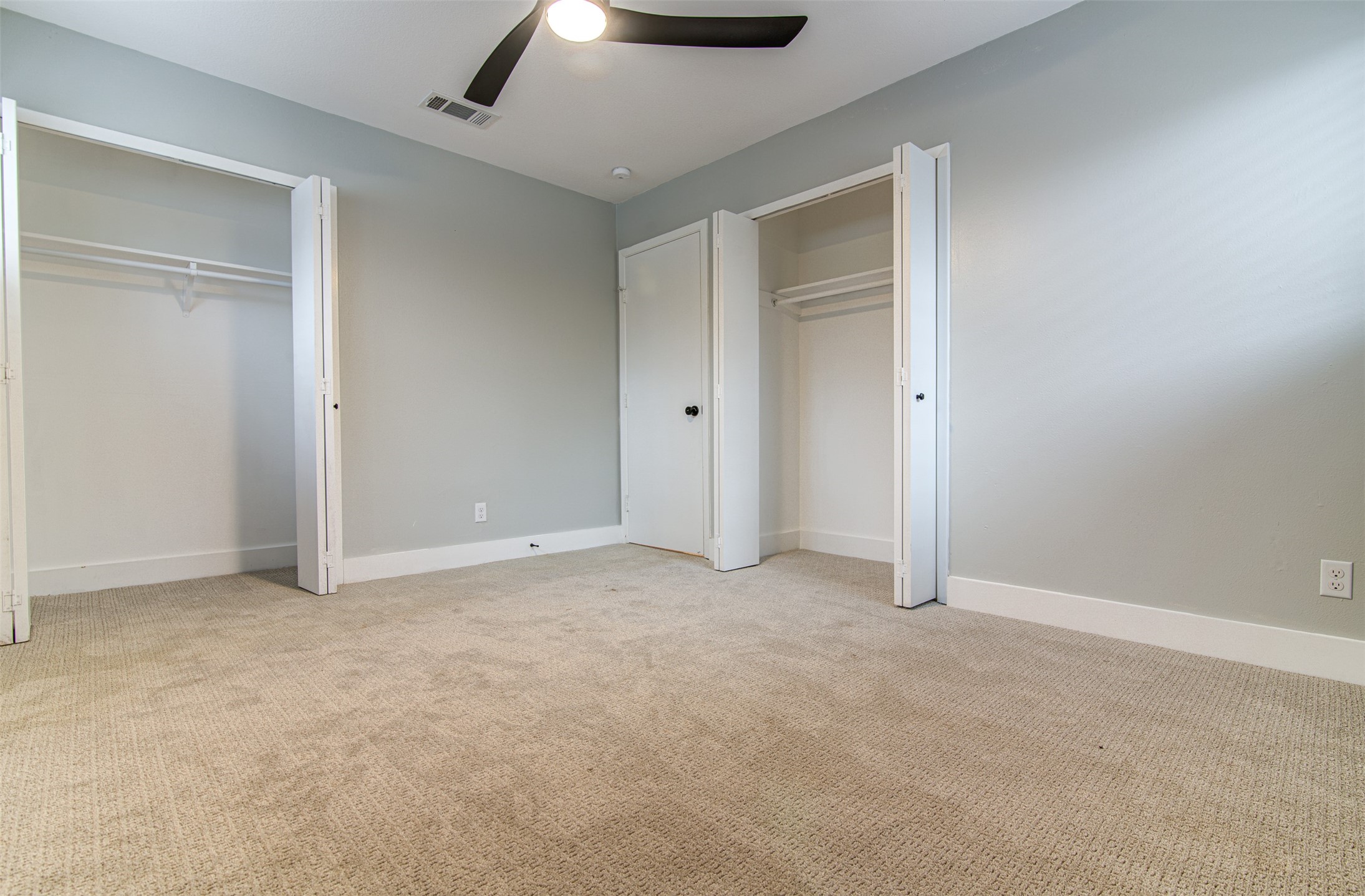 4707 Manchaca Road Austin, TX 78745 - Photo 14 of 23