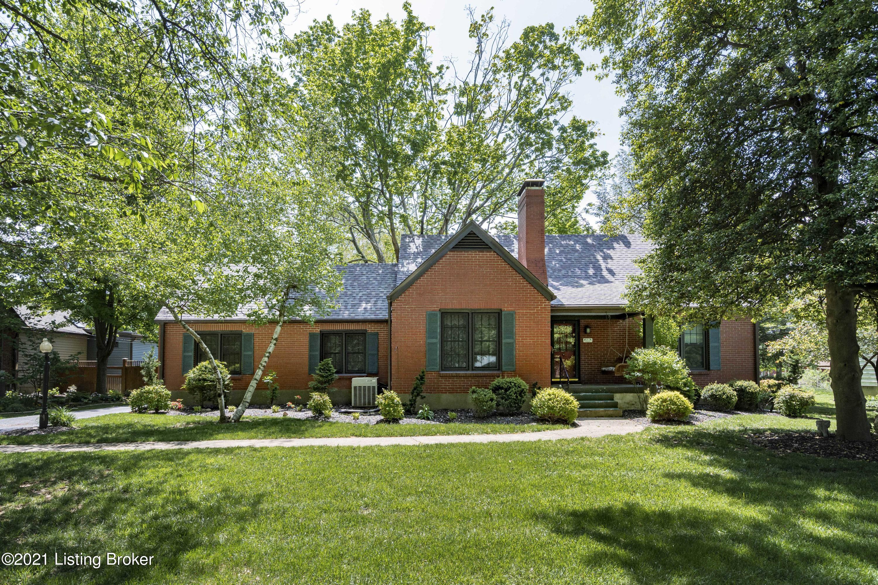 34 Sterling Road Louisville, KY 40220 - Photo 1 of 25 front