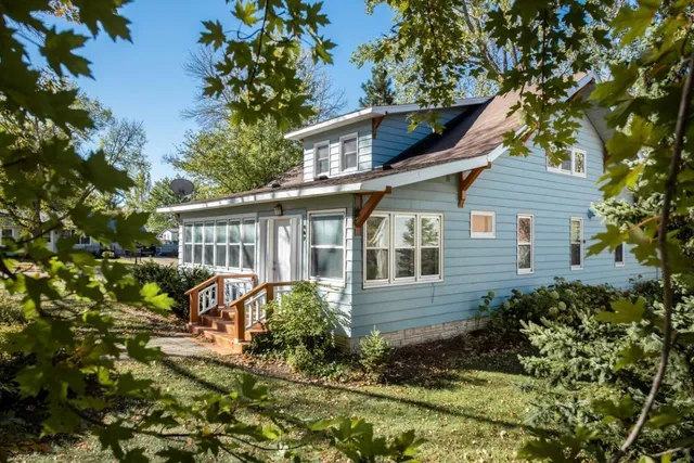 $249,900 | 407 Main Avenue, Carlos, MN 56319