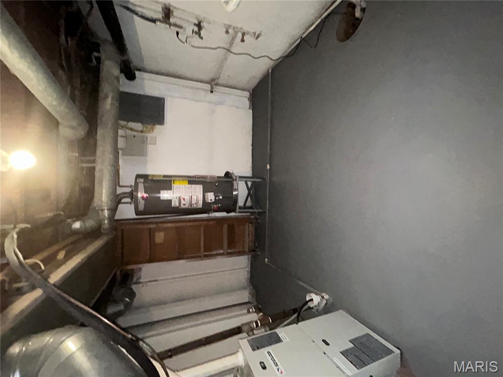 3306 Falling Springs Road Cahokia, IL 62206 - Photo 13 of 16