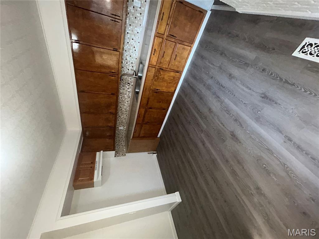 3306 Falling Springs Road Cahokia, IL 62206 - Photo 6 of 16