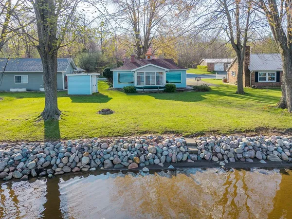 $269,000 | 520 Ln 201b Ball Lake, Hamilton, IN 46742