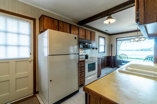 $269,000 | 520 Ln 201b Ball Lake, Hamilton, IN 46742