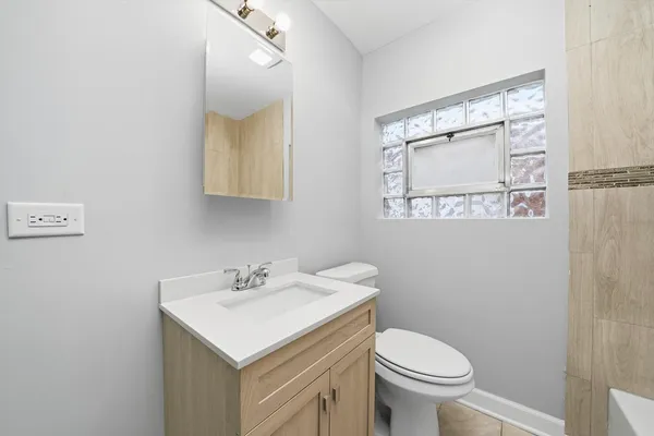 $289,900 | 2658 West 83rd Street, Chicago, IL 60652