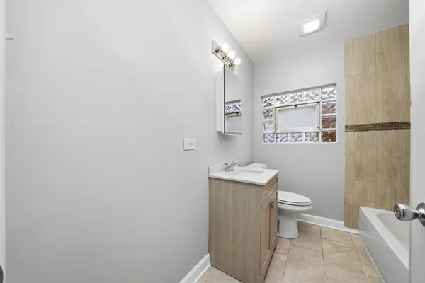 $289,900 | 2658 West 83rd Street, Chicago, IL 60652