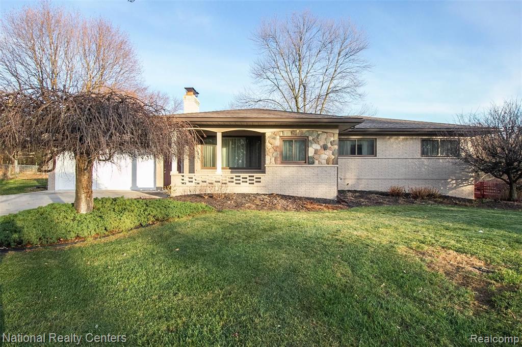 187 Old Perch Road Rochester Hills, MI 48309 - Photo 1 of 35