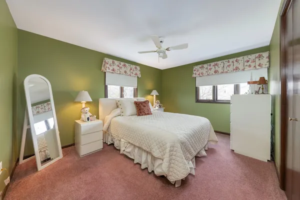 $399,900 | 2021 Alschuler Drive, Aurora, IL 60506