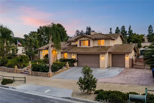 $1,195,000 | 954 Thoroughbred Lane, Norco, CA 92860