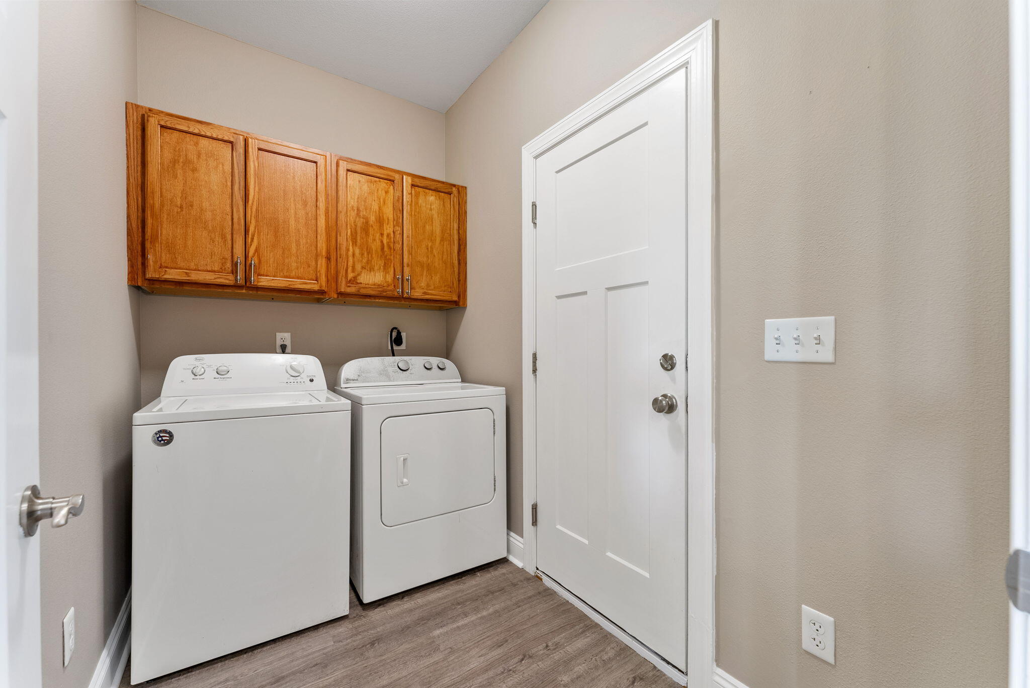 266 Partridge Lane Freeport, FL 32439 - Photo 20 of 36 a utility room with dryer and washer