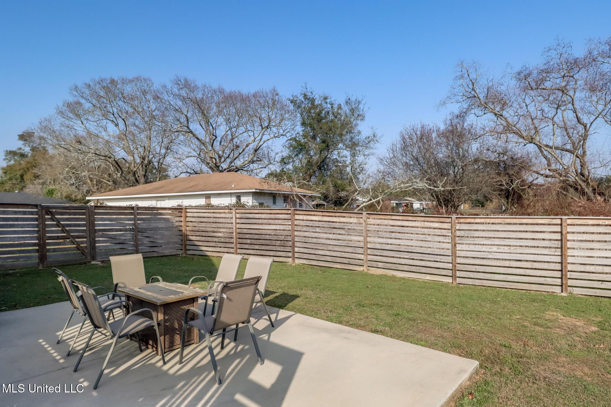 306 Cowan Road Gulfport, MS 39507 - Photo 23 of 27 IMG_8494