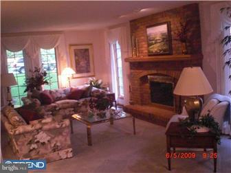507 Arrowhead Trail Sinking Spring, PA 19608 - Photo 5 of 12 Living Room