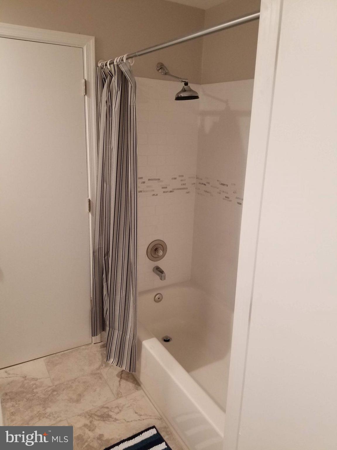 11120 Beaver Trail Court Reston, VA 20191 - Photo 11 of 19 Gallery Image 11