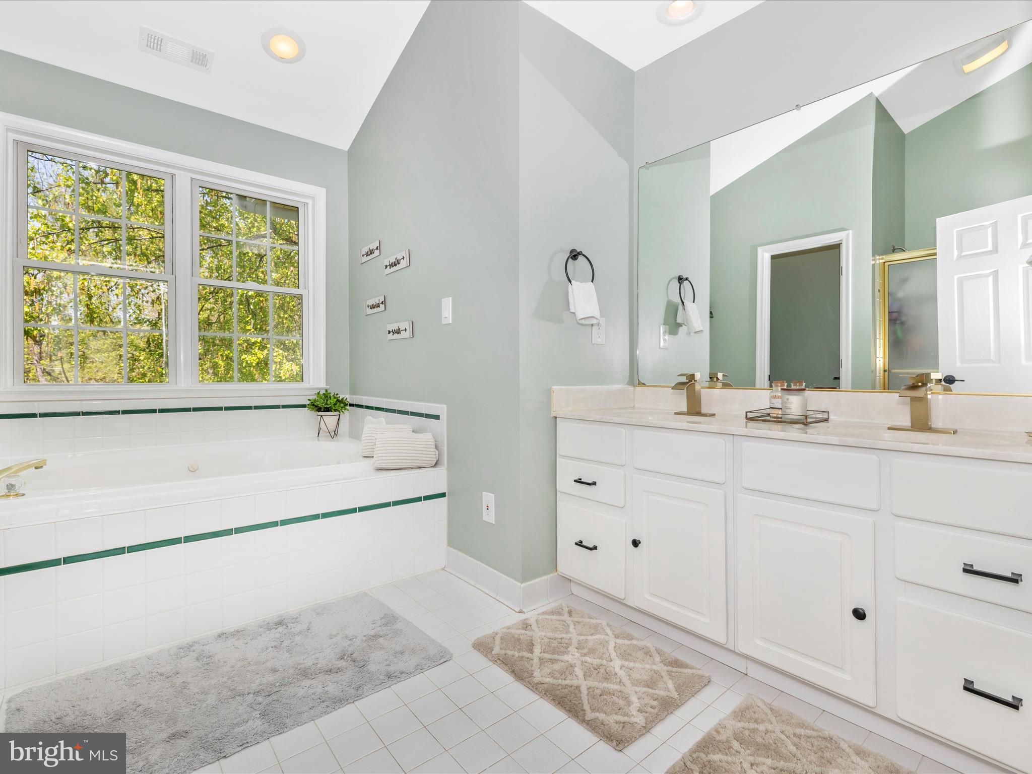 2054 Misty Meadow Road Finksburg, MD 21048 - Photo 37 of 82 Primary Bathroom